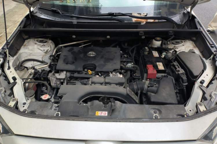 Used Toyota RAV4 2020 2.0L CVT Two-Wheel Drive Fashion Edition Engine Bay