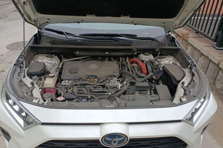 Used Toyota RAV4 2020 Dual-Engine 2.5L E-CVT Four-Wheel Drive Elite Edition Engine Bay