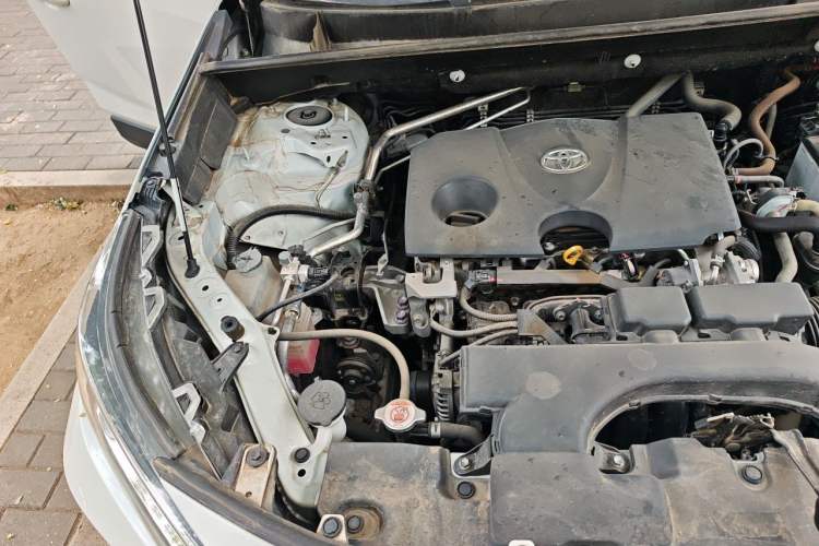 Used Toyota RAV4 2020 2.0L CVT Two-Wheel Drive Fashion Edition Engine Bay Right
