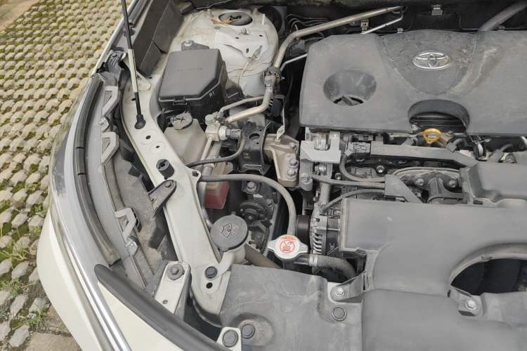 Used Toyota RAV4 2020 2.0L CVT Two-Wheel Drive Fashion PLUS Edition Engine Bay Right