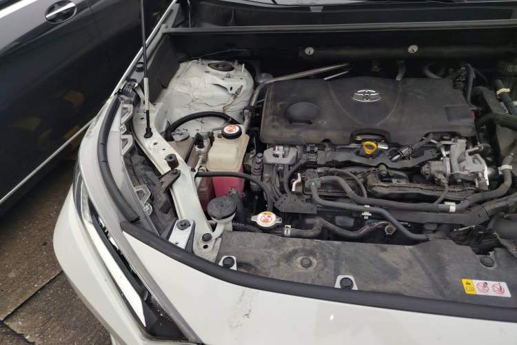Used Toyota RAV4 2020 Dual-Engine 2.5L E-CVT Two-Wheel Drive Elite Edition Engine Bay Right