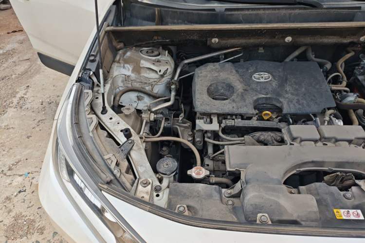 Used Toyota RAV4 2020 2.0L CVT Two-Wheel Drive Fashion Edition Engine Bay Right