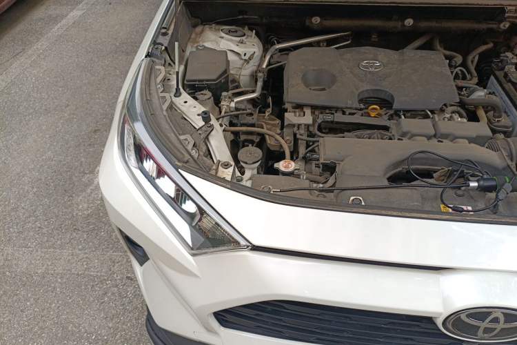 Used Toyota RAV4 2020 2.0L CVT 4x4 Style PLUS Edition Engine Bay Right