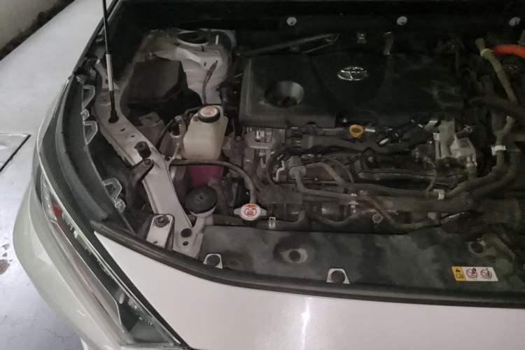 Used Toyota RAV4 2020 Dual-Engine 2.5L E-CVT 4x4 Elite PLUS Edition Engine Bay Right