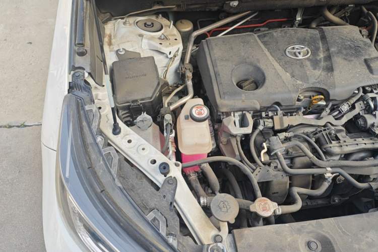 Used Toyota RAV4 2020 Dual-Motor 2.5L E-CVT Four-Wheel Drive Flagship Edition Engine Bay Right