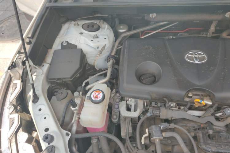 Used Toyota RAV4 2020 Dual-Engine 2.5L E-CVT Four-Wheel Drive Elite Edition Engine Bay Right