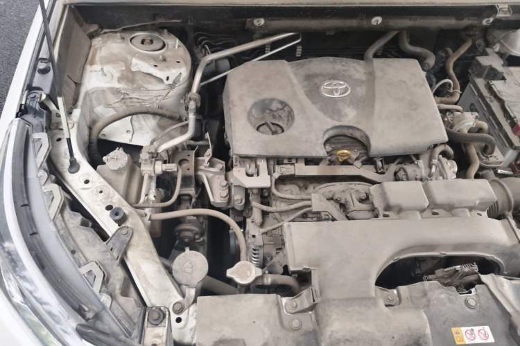 Used Toyota RAV4 2020 2.0L CVT 4x4 Trend Edition Engine Bay Right