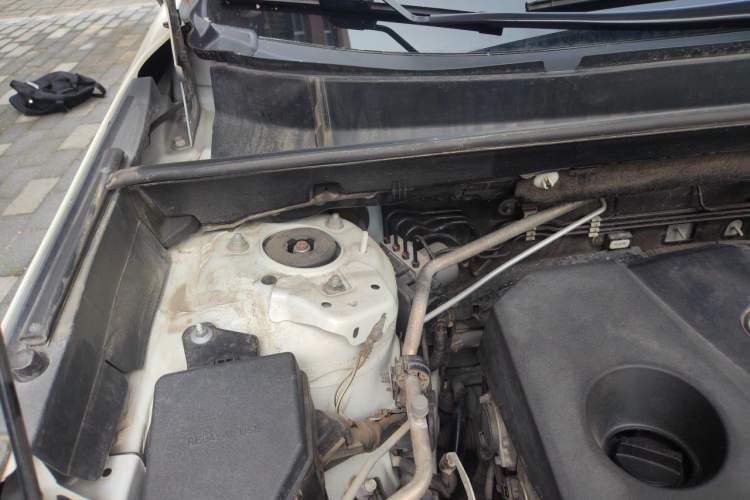 Used Toyota RAV4 2020 2.0L CVT Two-Wheel Drive Prestige Edition Engine Bay Right