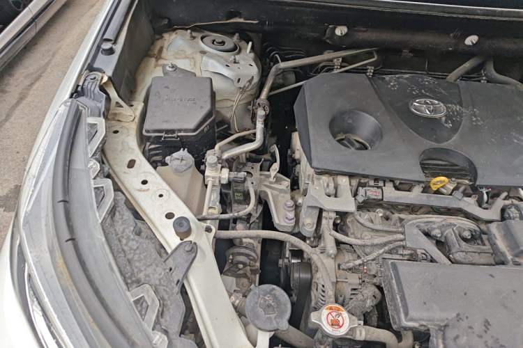 Used Toyota RAV4 2020 2.0L CVT Four-Wheel Drive Prestige Edition Engine Bay Right