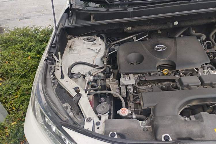 Used Toyota RAV4 2020 2.0L CVT Two-Wheel Drive Fashion Edition Engine Bay Right