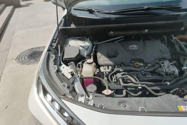 Used Toyota RAV4 2020 Dual-Engine 2.5L E-CVT 4x4 Elite PLUS Edition Engine Bay Right