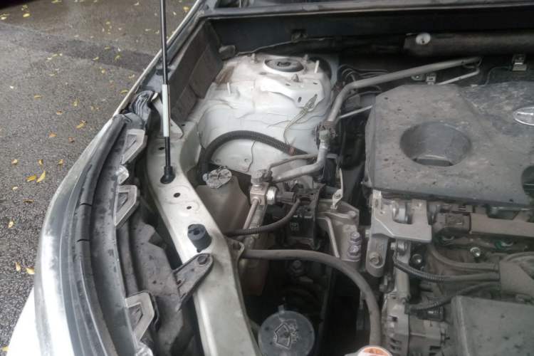 Used Toyota RAV4 2020 2.0L CVT Two-Wheel Drive Fashion Edition Engine Bay Right
