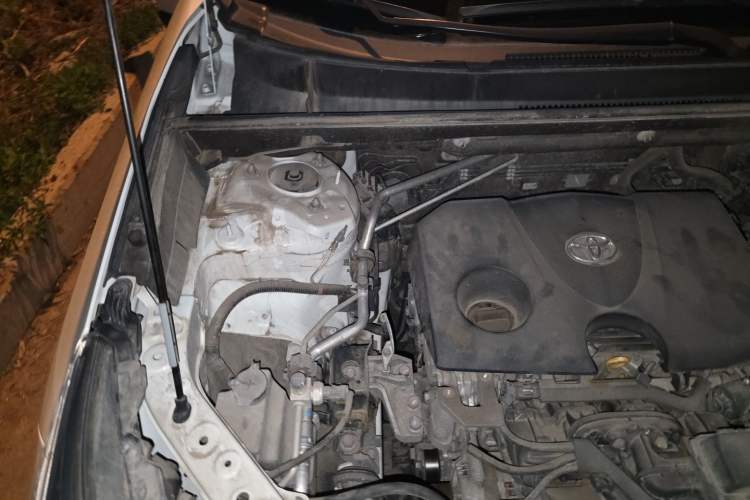 Used Toyota RAV4 2020 2.0L CVT Two-Wheel Drive Fashion Edition Engine Bay Right