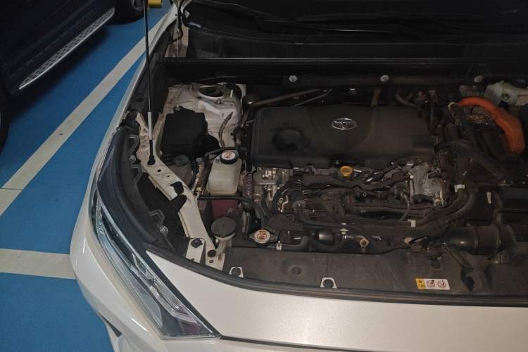 Used Toyota RAV4 2020 Dual-Motor 2.5L E-CVT Four-Wheel Drive Flagship Edition Engine Bay Right