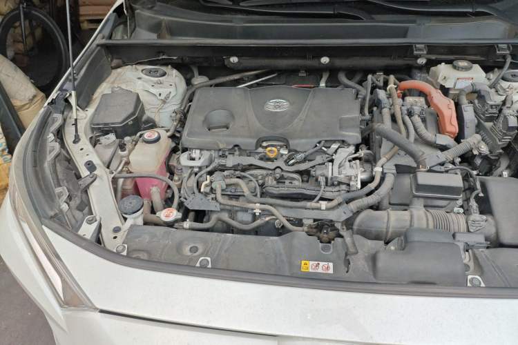 Used Toyota RAV4 2020 Dual-Engine 2.5L E-CVT 4x4 Elite PLUS Edition Engine Bay Right