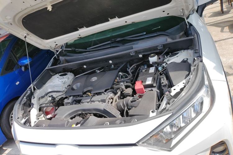 Used Toyota RAV4 2020 2.0L CVT Two-Wheel Drive Fashion Edition Engine Bay