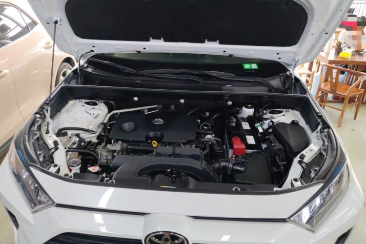 Used Toyota RAV4 2020 2.0L CVT 4x4 Trend Edition Engine Bay