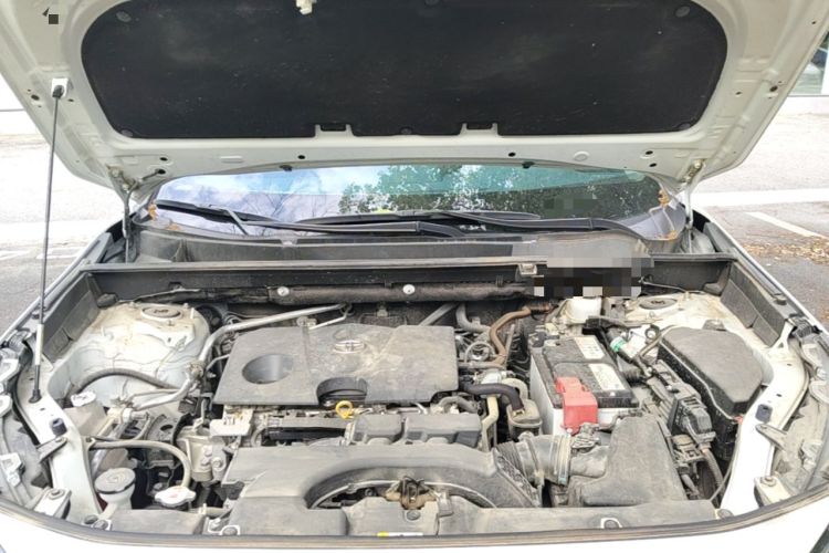 Used Toyota RAV4 2020 2.0L CVT 4x4 Trend Edition Engine Bay
