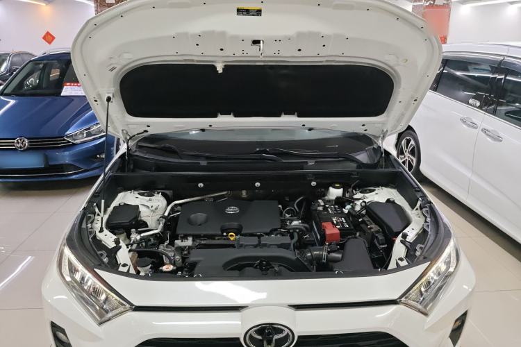 Used Toyota RAV4 2020 2.0L CVT Two-Wheel Drive Fashion PLUS Edition Engine Bay