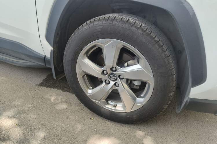 Used Toyota RAV4 2020 2.0L CVT 4x4 Trend Edition Exterior 1