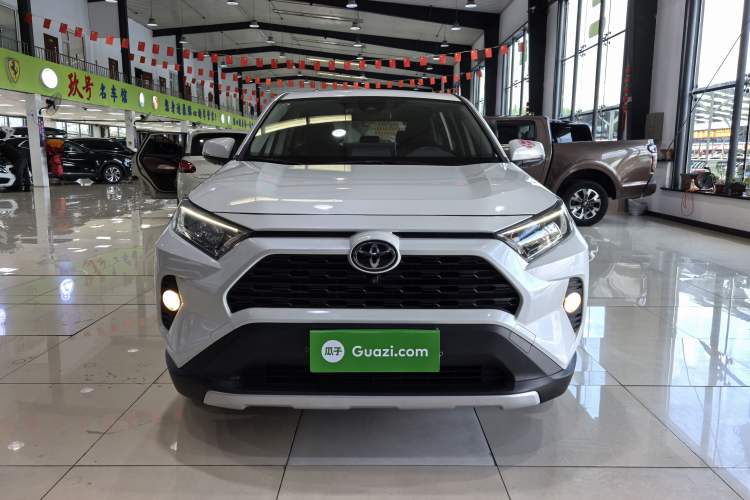 Used Toyota RAV4 2020 2.0L CVT Two-Wheel Drive Fashion Edition Exterior 1
