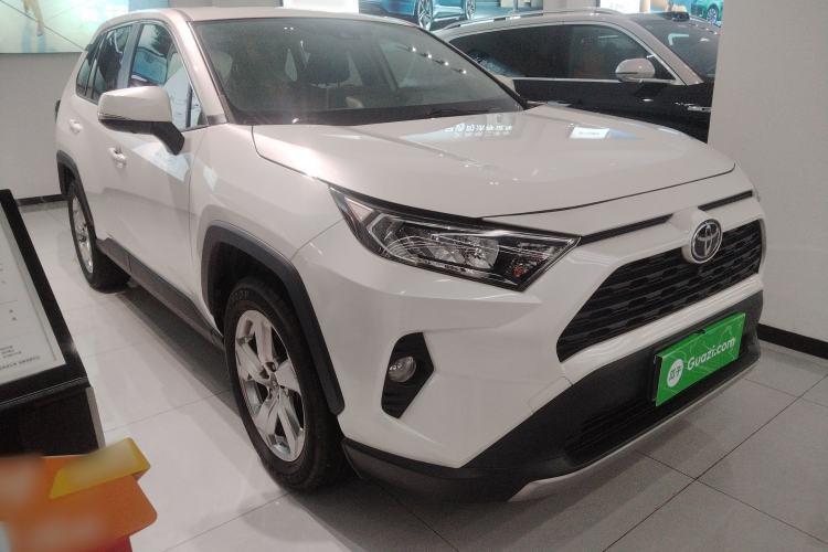 Used Toyota RAV4 2020 2.0L CVT Two-Wheel Drive Fashion Edition Exterior 1
