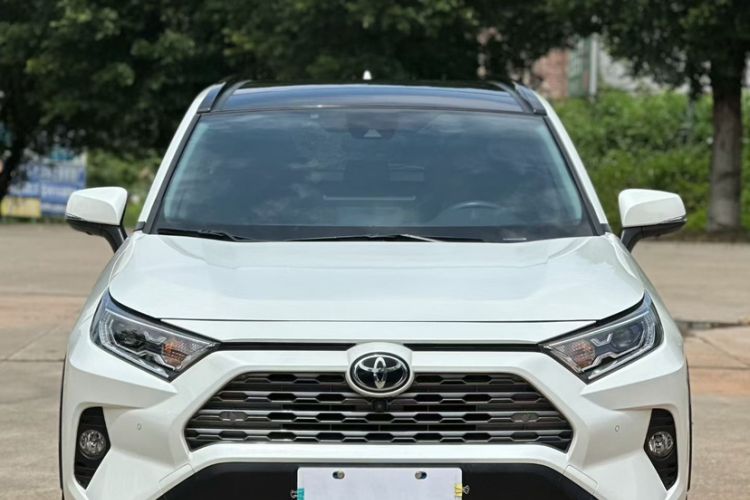 Used Toyota RAV4 2020 2.0L CVT Two-Wheel Drive Prestige Edition Exterior 1