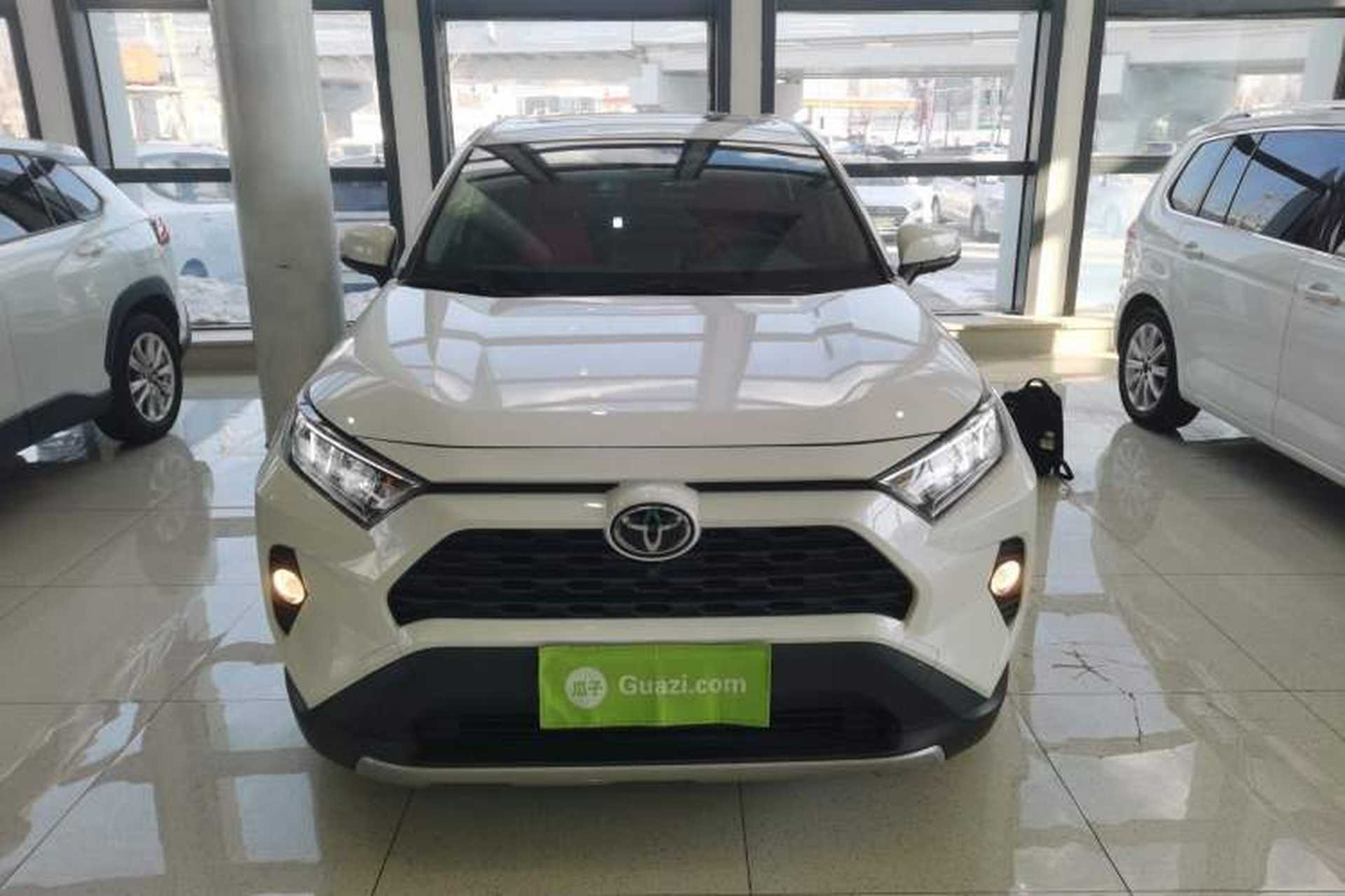 Used Toyota RAV4 2020 2.0L CVT Two-Wheel Drive Fashion Edition Exterior 1