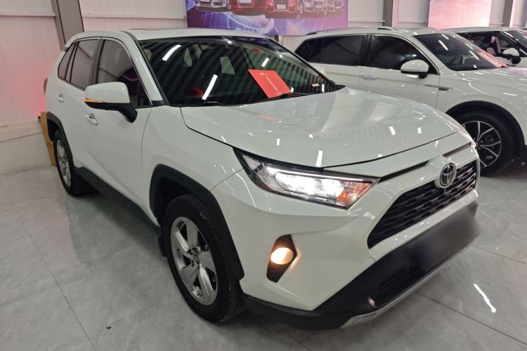Used Toyota RAV4 2020 2.0L CVT Two-Wheel Drive Fashion PLUS Edition Exterior 1