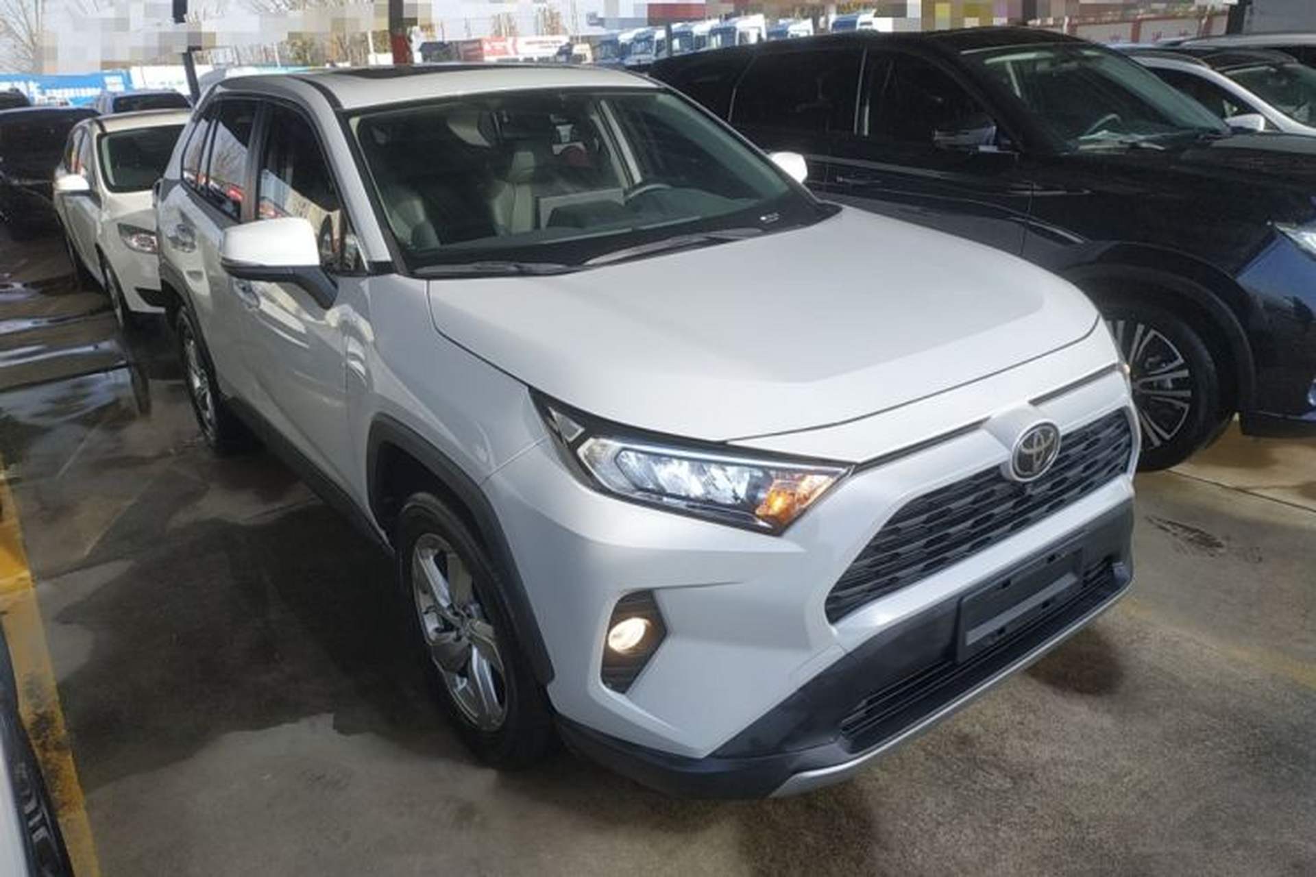 Used Toyota RAV4 2020 2.0L CVT Two-Wheel Drive Fashion PLUS Edition Exterior 1