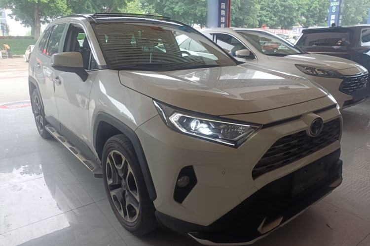 Used Toyota RAV4 2020 2.0L CVT Two-Wheel Drive Prestige Edition Exterior 1