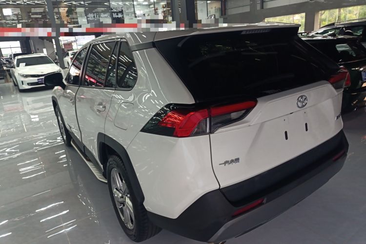Used Toyota RAV4 2020 2.0L CVT Two-Wheel Drive Fashion Edition Exterior 2