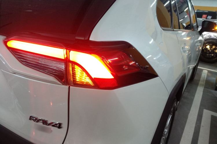 Used Toyota RAV4 2020 2.0L CVT 4x4 Trend Edition Exterior 2