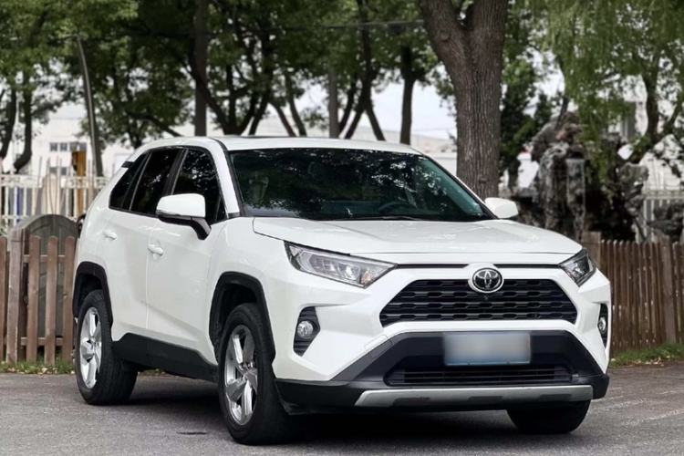 Used Toyota RAV4 2020 2.0L CVT Two-Wheel Drive Fashion PLUS Edition Exterior 2