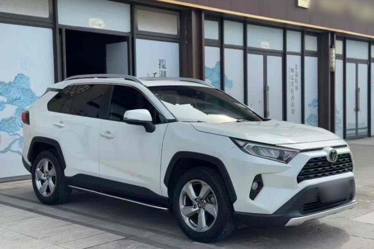 Used Toyota RAV4 2020 2.0L CVT Two-Wheel Drive Fashion Edition Exterior 2