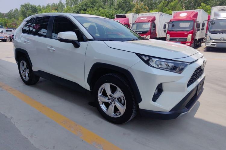 Used Toyota RAV4 2020 2.0L CVT Two-Wheel Drive Fashion Edition Exterior 2