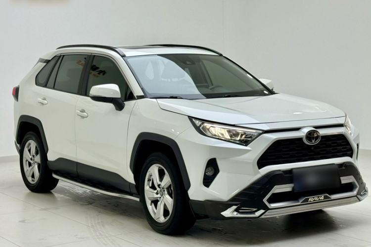 Used Toyota RAV4 2020 2.0L CVT Two-Wheel Drive Fashion PLUS Edition Exterior 2