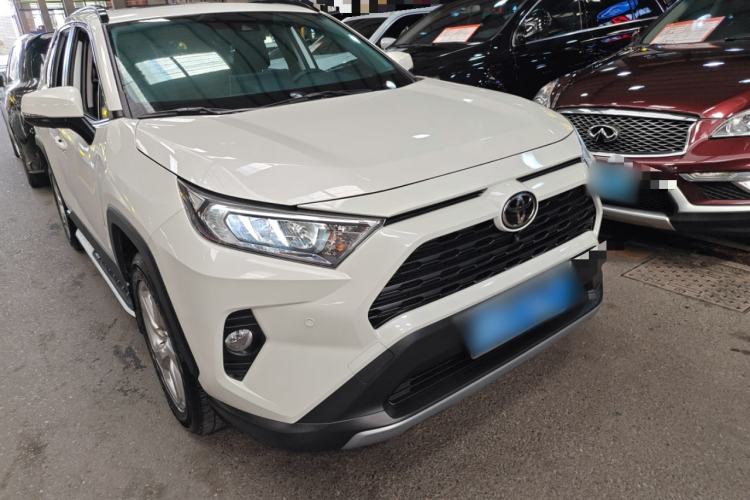 Used Toyota RAV4 2020 2.0L CVT Two-Wheel Drive Fashion Edition Exterior 2