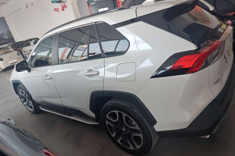 Used Toyota RAV4 2020 2.0L CVT Four-Wheel Drive Prestige Edition Exterior 3
