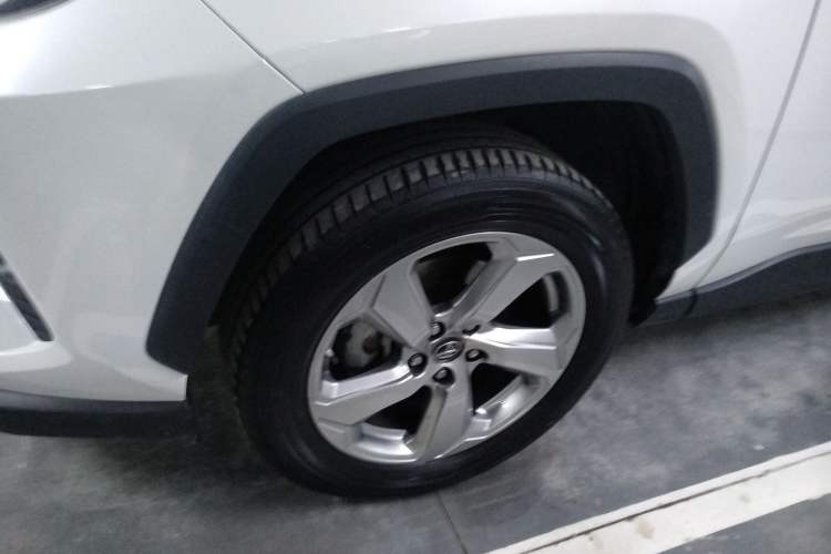Used Toyota RAV4 2020 2.0L CVT 4x4 Trend Edition Exterior 3