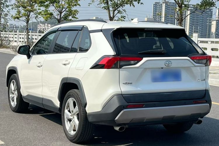 Used Toyota RAV4 2020 2.0L CVT Two-Wheel Drive Fashion Edition Exterior 3