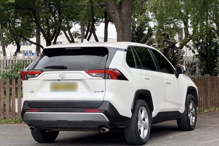 Used Toyota RAV4 2020 2.0L CVT Two-Wheel Drive Fashion PLUS Edition Exterior 3