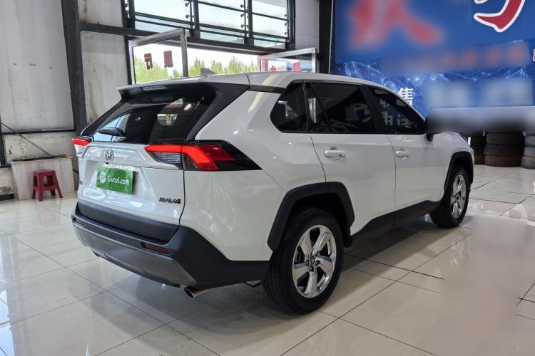 Used Toyota RAV4 2020 2.0L CVT Two-Wheel Drive Fashion Edition Exterior 3