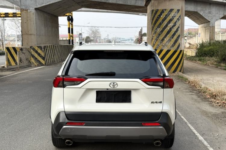 Used Toyota RAV4 2020 2.0L CVT Two-Wheel Drive Fashion PLUS Edition Exterior 3