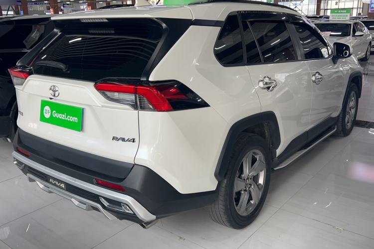 Used Toyota RAV4 2020 2.0L CVT Two-Wheel Drive Fashion PLUS Edition Exterior 3