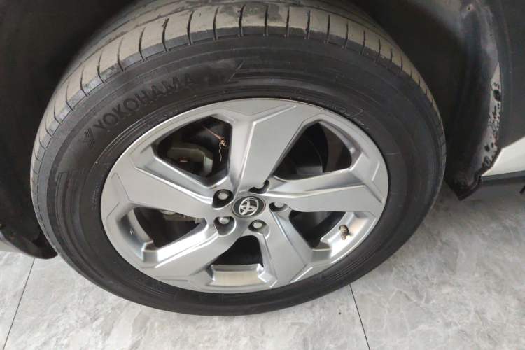 Used Toyota RAV4 2020 2.0L CVT Two-Wheel Drive Fashion PLUS Edition Exterior 3