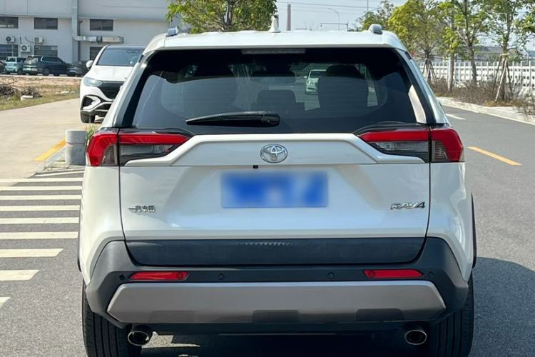Used Toyota RAV4 2020 2.0L CVT Two-Wheel Drive Fashion Edition Exterior 4