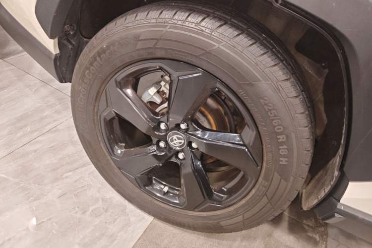 Used Toyota RAV4 2020 Dual-Engine 2.5L E-CVT 4x4 Elite PLUS Edition Exterior 4