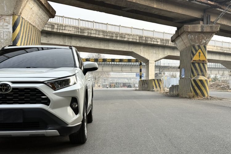 Used Toyota RAV4 2020 2.0L CVT Two-Wheel Drive Fashion PLUS Edition Exterior 4