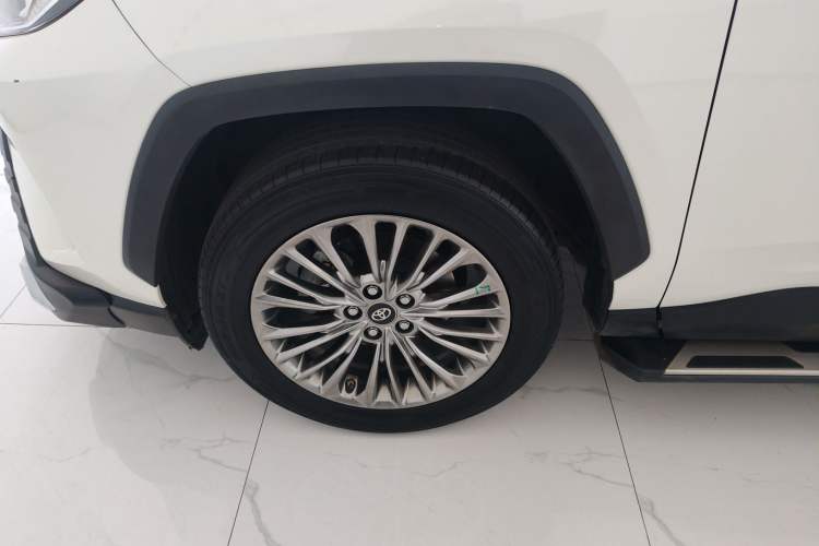 Used Toyota RAV4 2020 2.0L CVT Two-Wheel Drive Fashion PLUS Edition Exterior 4
